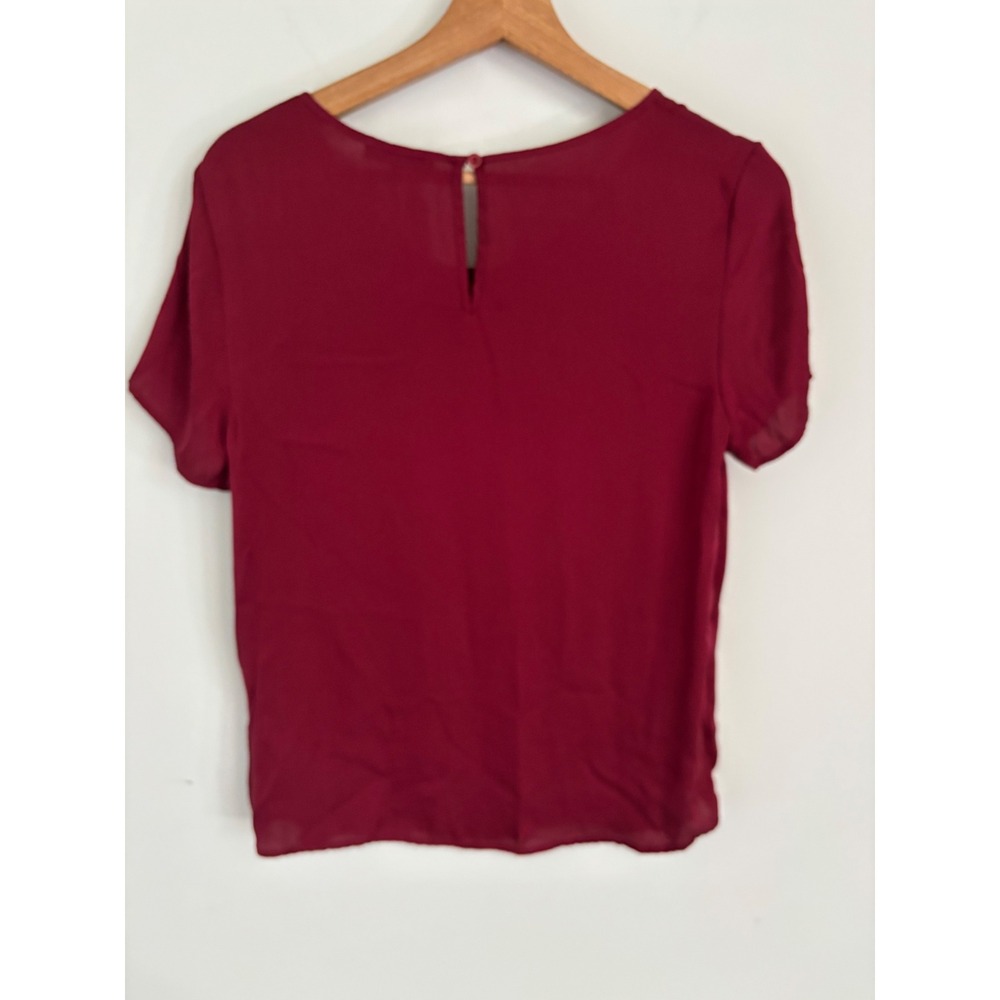 Quince Womens Silk Spandex Short Sleeve Blouse Burgundy Red Keyhole Top Size S - Picture 2 of 6